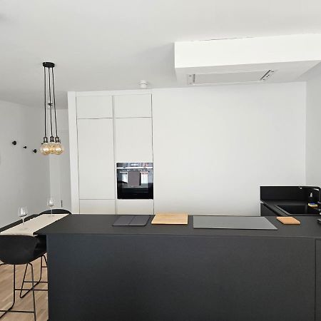 New Spacious Two Bedroom Center With Parking, Near Public Transport Lussemburgo Esterno foto