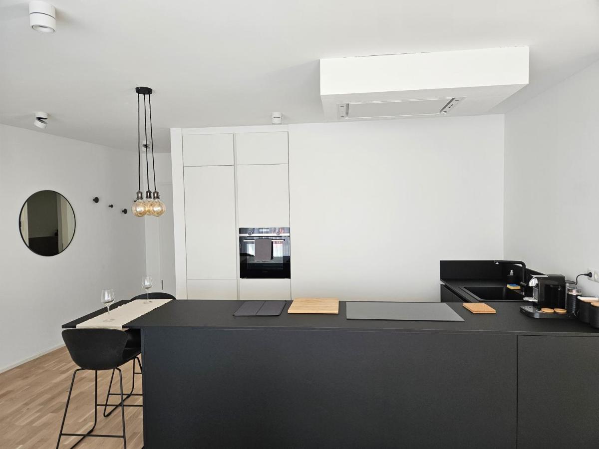 New Spacious Two Bedroom Center With Parking, Near Public Transport Lussemburgo Esterno foto